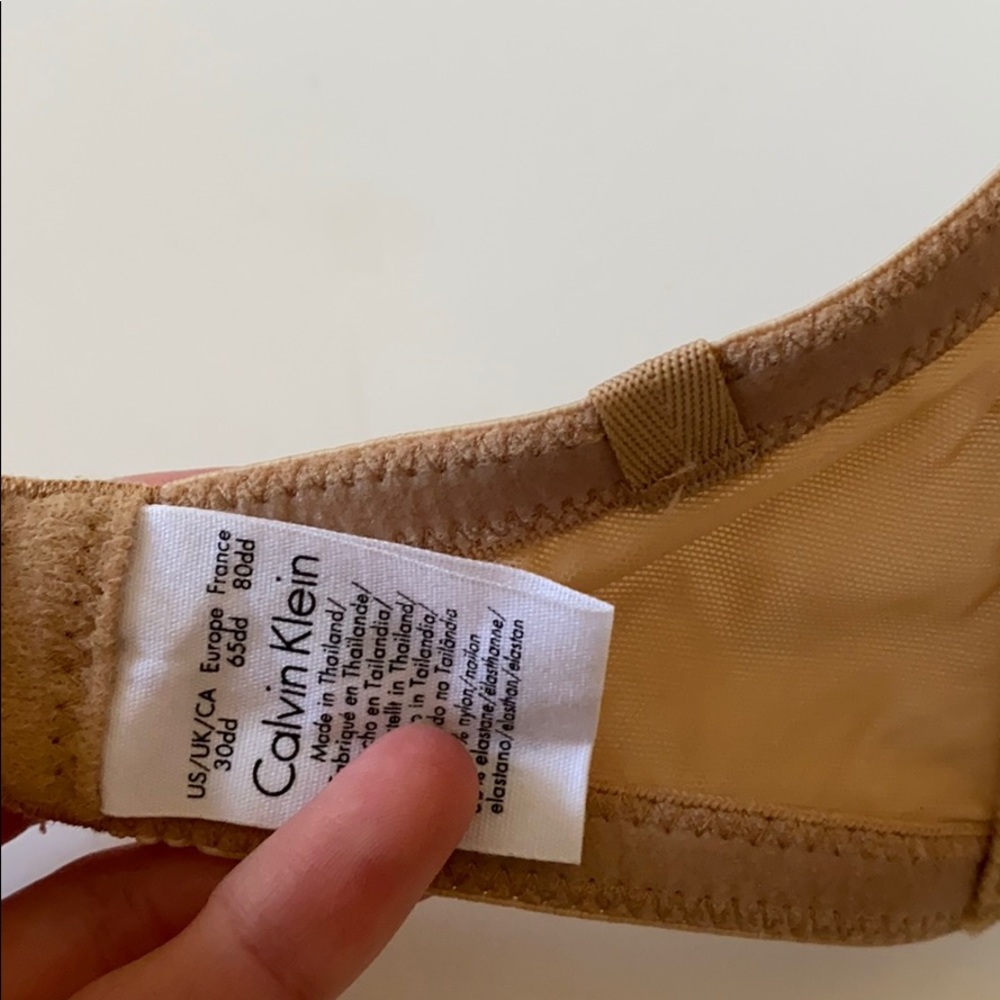 EUC Calvin Klein strapless bra 30DD - Picture 5 of 5